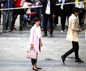 张大大直播现场吃瓜群众,吃瓜群众热议不断